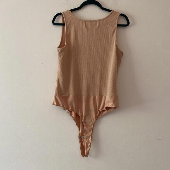 NINA PARKER beige ribbed bodysuit - Picture 5 of 5